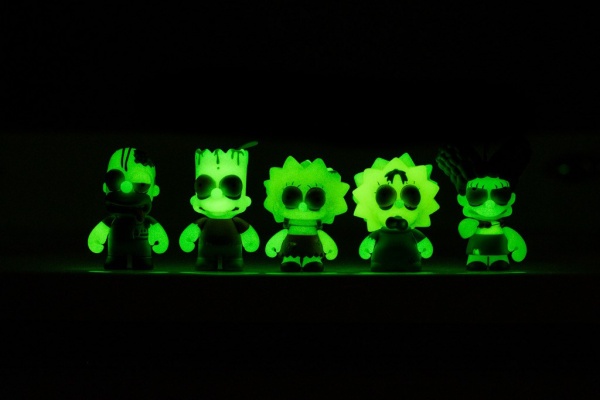 kidrobot-x-the-simpsons-zombie-treehouse-of-horror-2