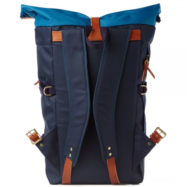 15-08-2014_nanamica_cyclingpack_navy_3