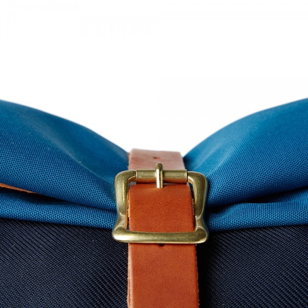 15-08-2014_nanamica_cyclingpack_navy_4